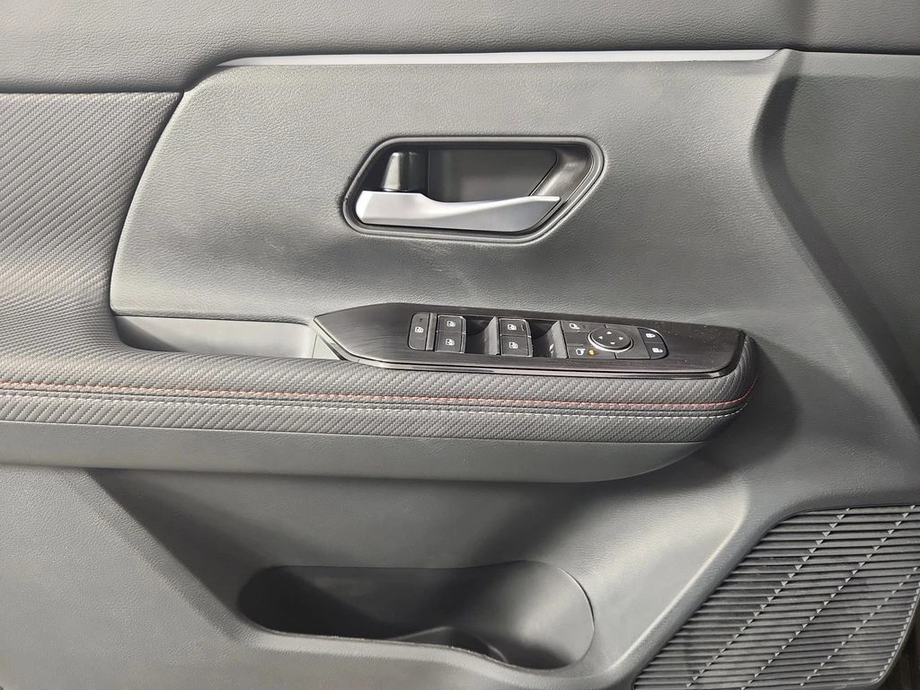 2026 Nissan KICKS SR AWD - Photo 8