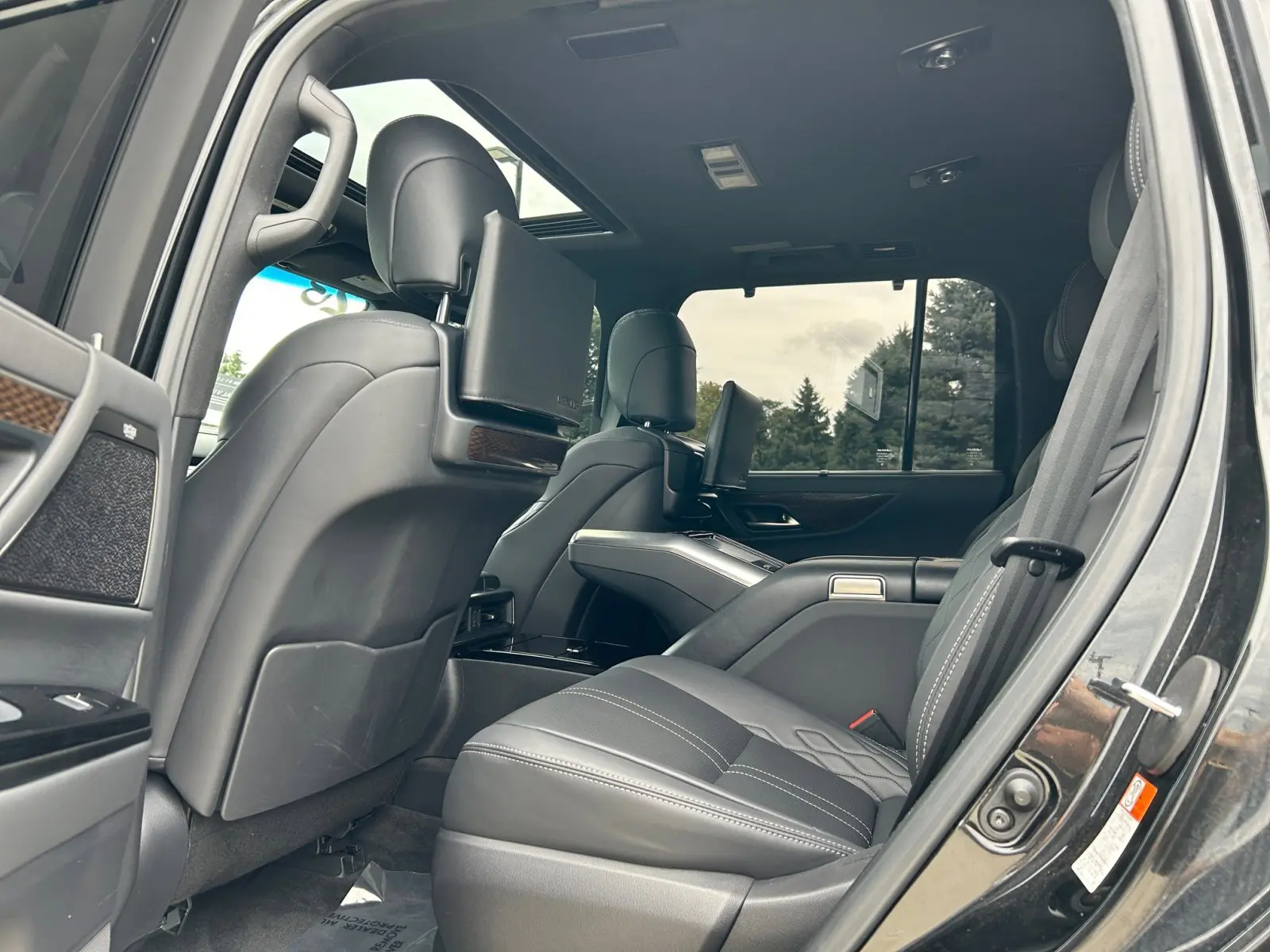 2023 Lexus LX 600 Ultra Luxury photo 17