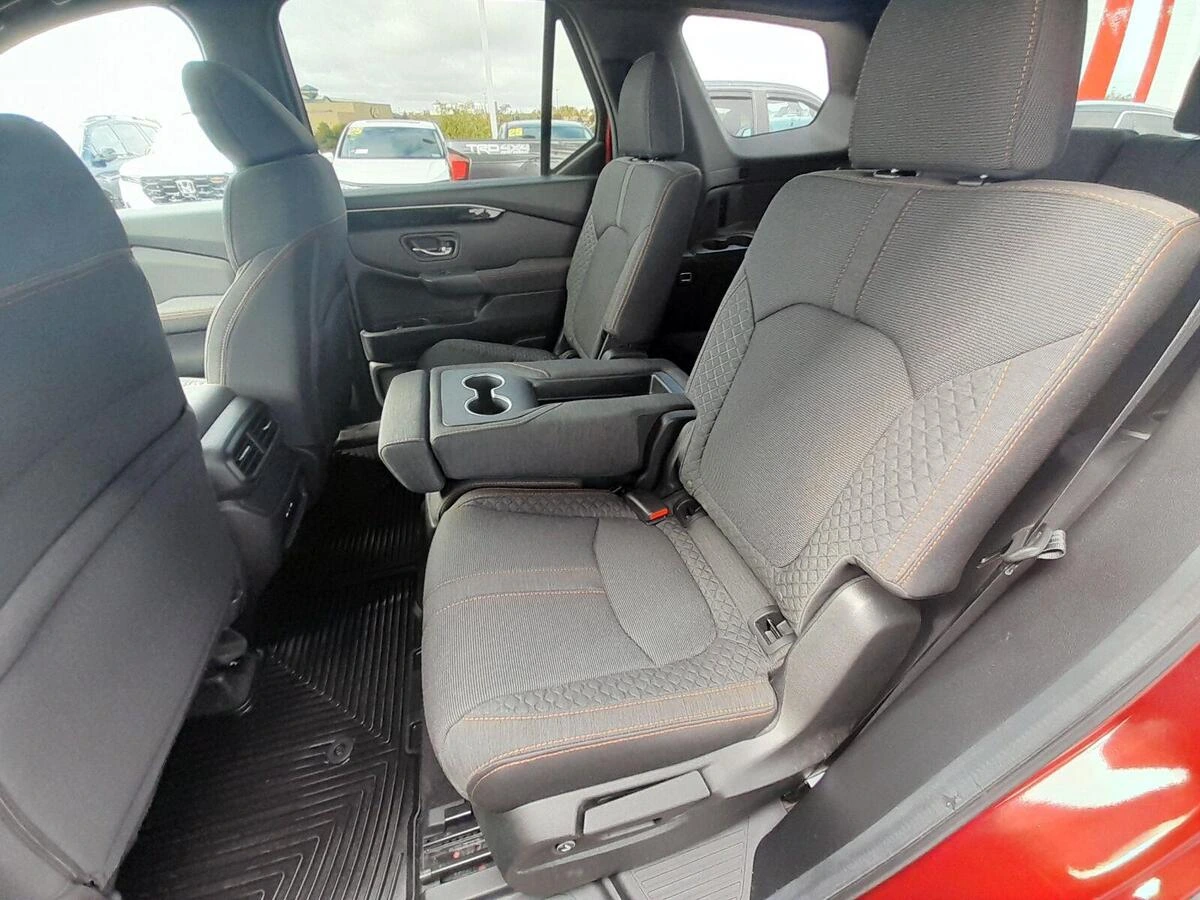 2025 Honda Pilot Sport - Photo 38