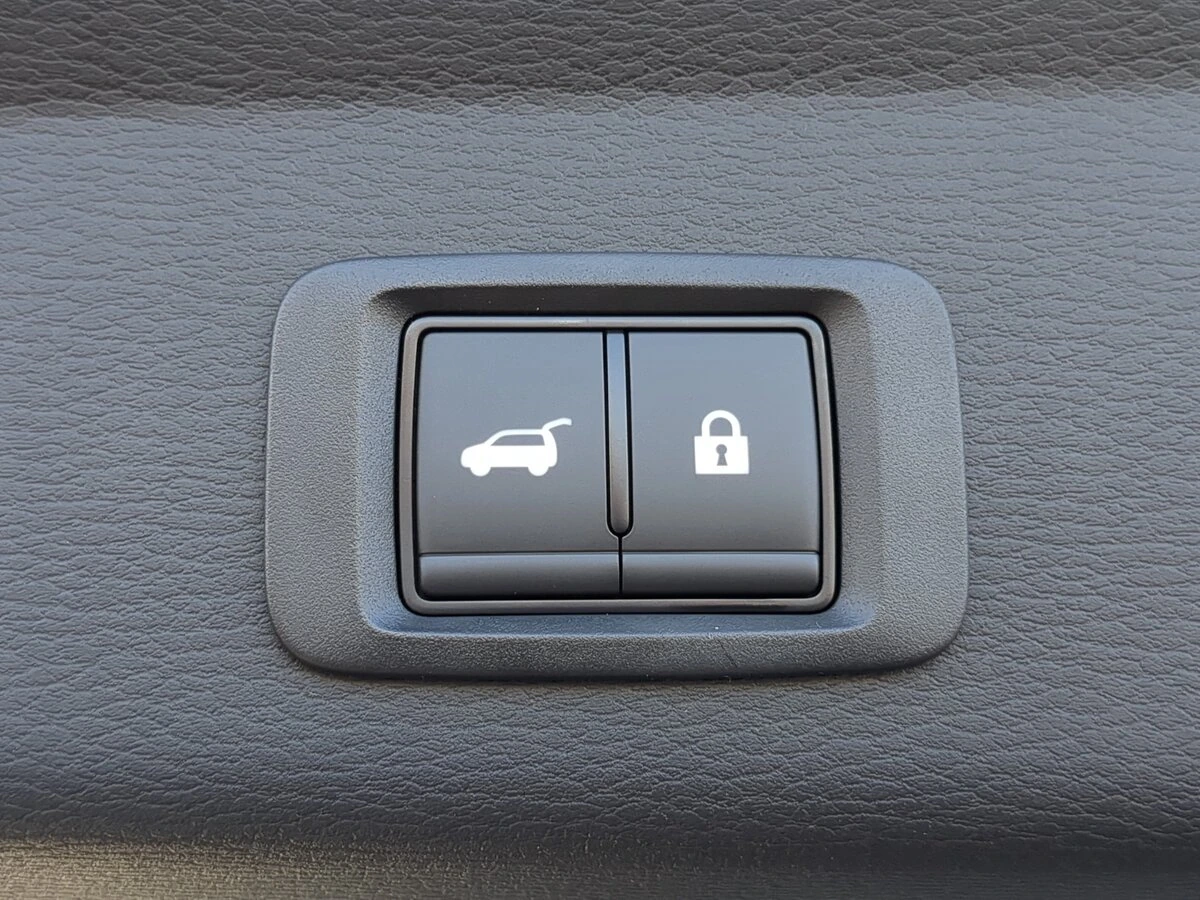 2026 Mitsubishi Outlander SEL - Photo 13