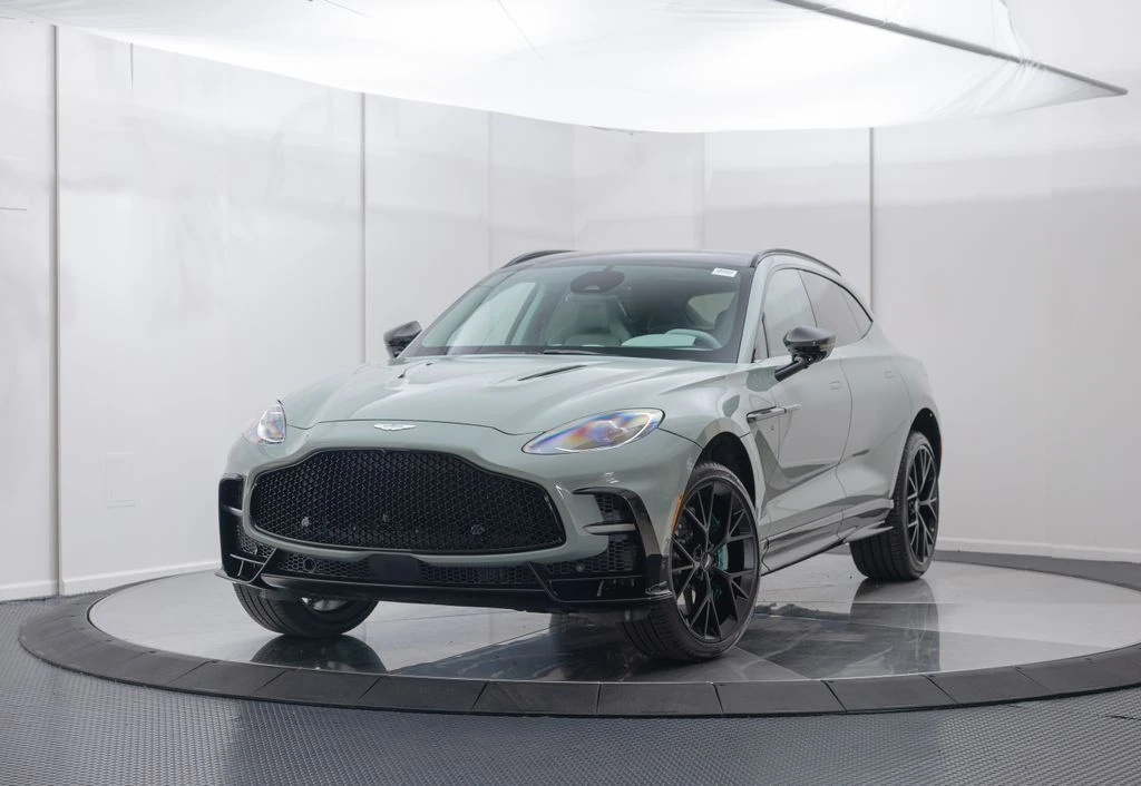 2026 Aston Martin DBX