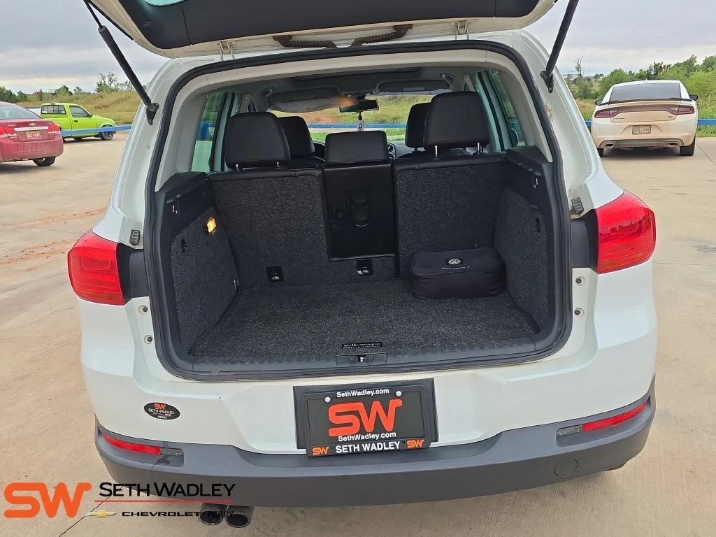 2016 Volkswagen Tiguan SE - Photo 12