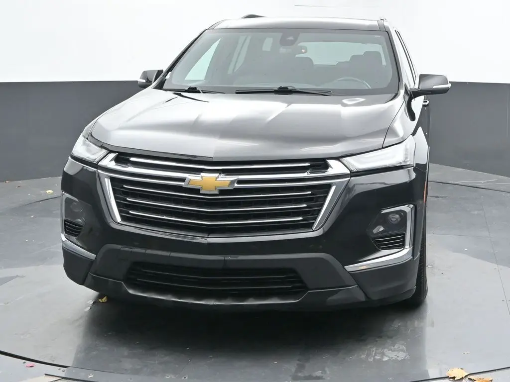 2023 Chevrolet Traverse Cloth 1LT photo 2