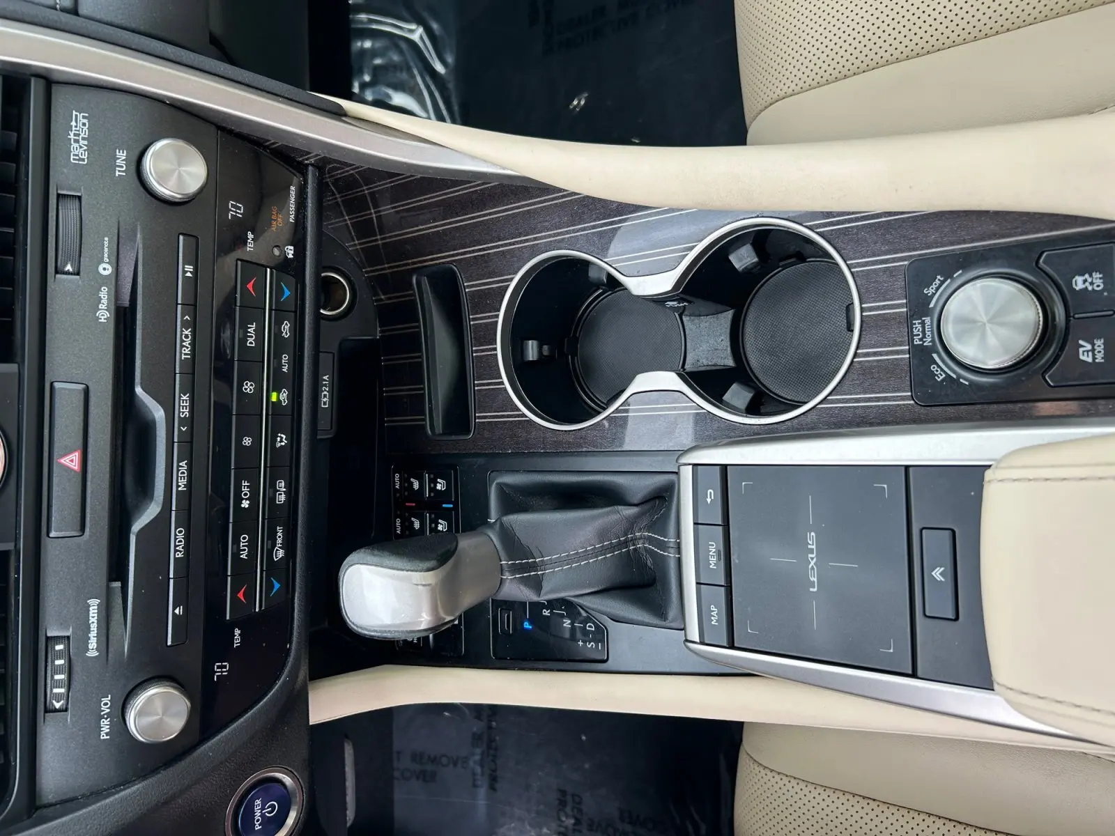2022 Lexus RX 450h AWD Luxury photo 22