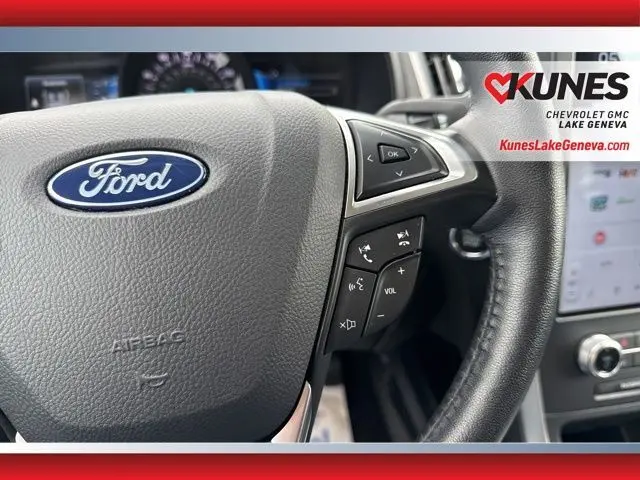 2024 Ford Edge SEL photo 30