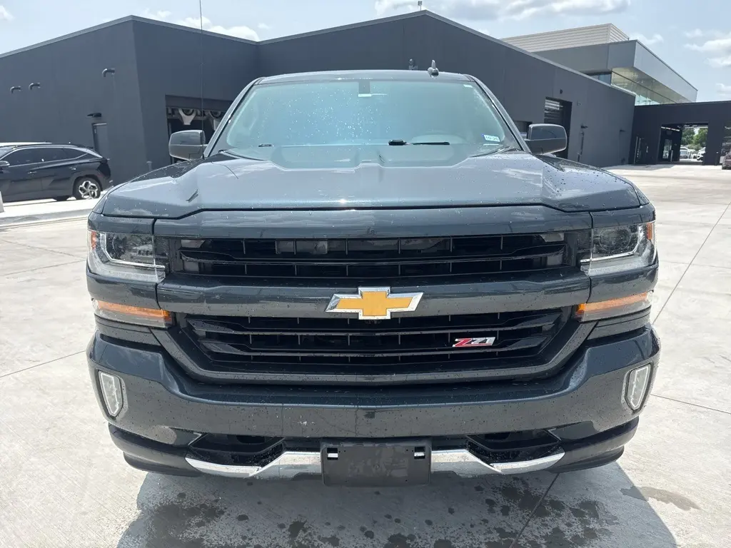 Used 2017 Chevrolet Silverado 1500 LT Z71 with VIN 3GCUKREC4HG284050 for sale in Norman, OK