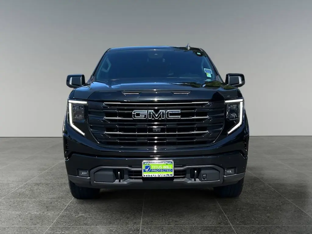 Used 2022 GMC Sierra 1500 Elevation with VIN 3GTUUCET0NG559593 for sale in Tacoma, WA