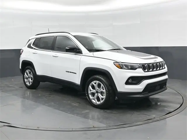 2026 Jeep Compass Latitude's photo
