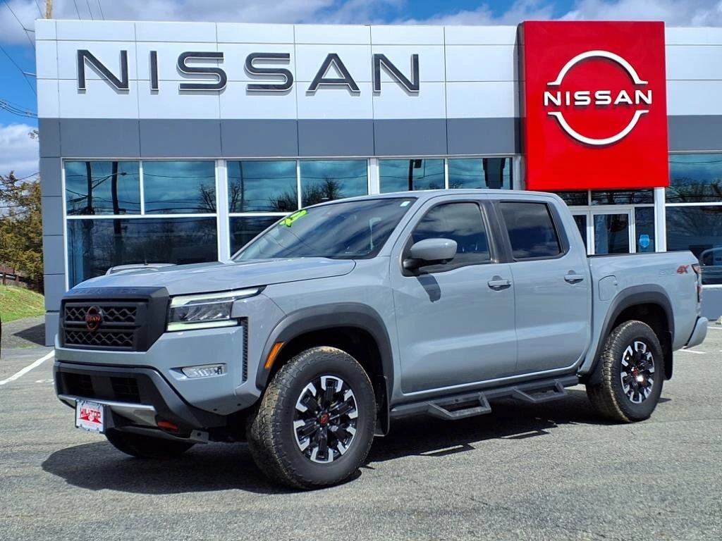2023 Nissan Frontier PRO-4X's photo