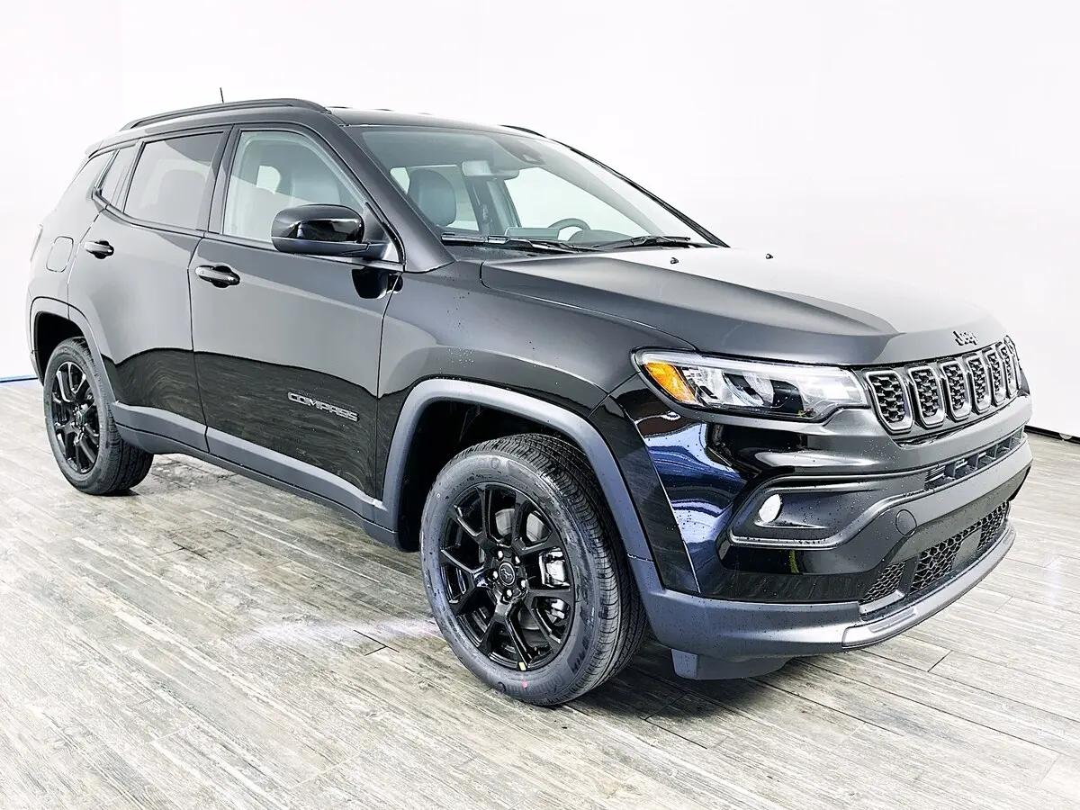 2026 Jeep Compass Altitude's photo