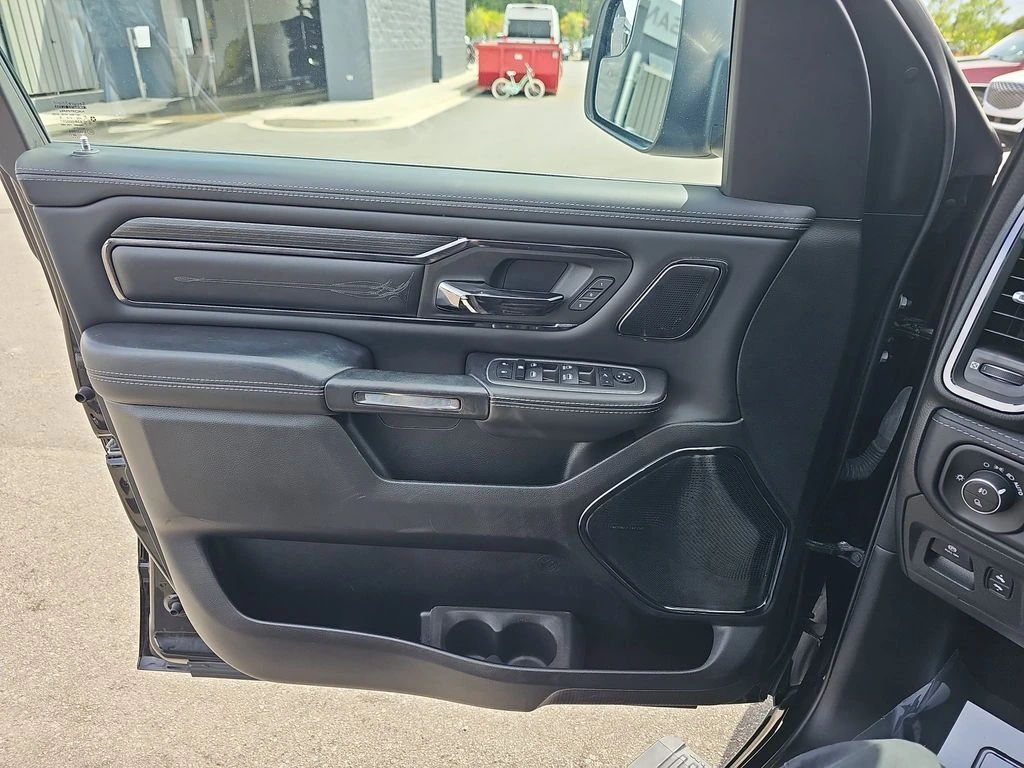 View 30
