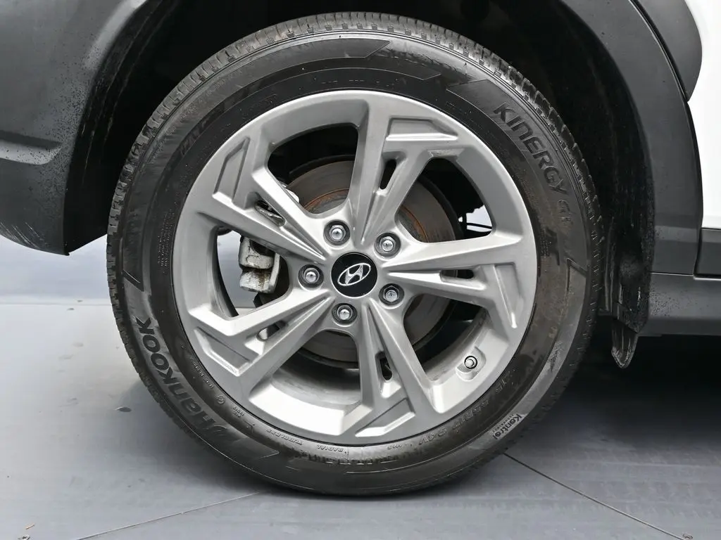 2022 Hyundai Kona SEL N Line photo 10