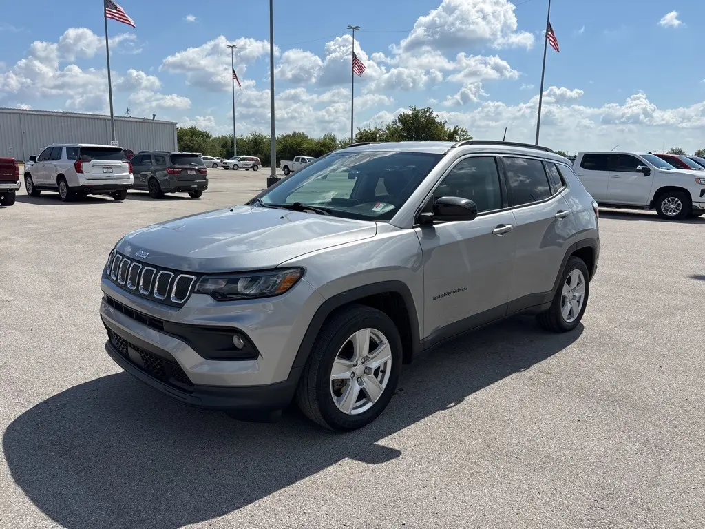 2022 Jeep Compass Latitude photo 7