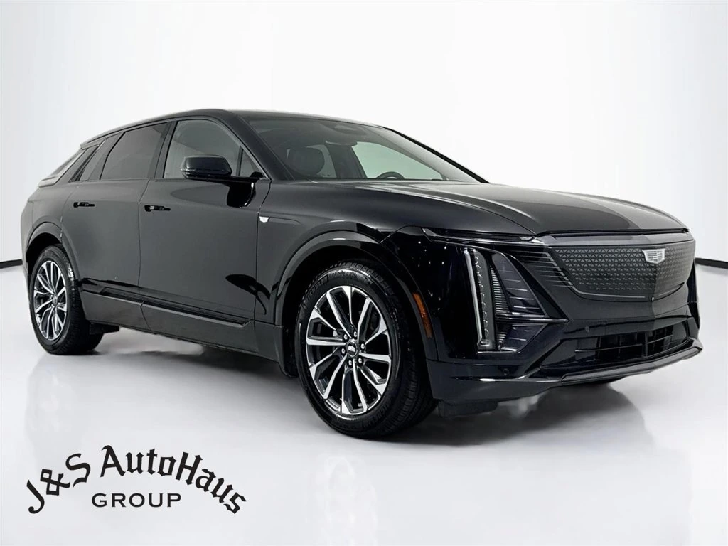 2024 Cadillac LYRIQ Sport 1
