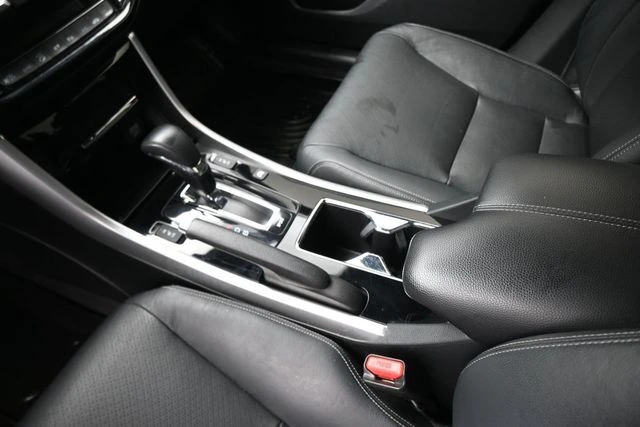 2017 Honda Accord Hybrid Touring - Photo 9