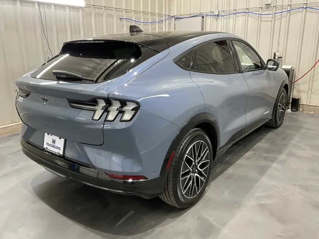 2024 Ford Mustang Mach-E Premium photo 23