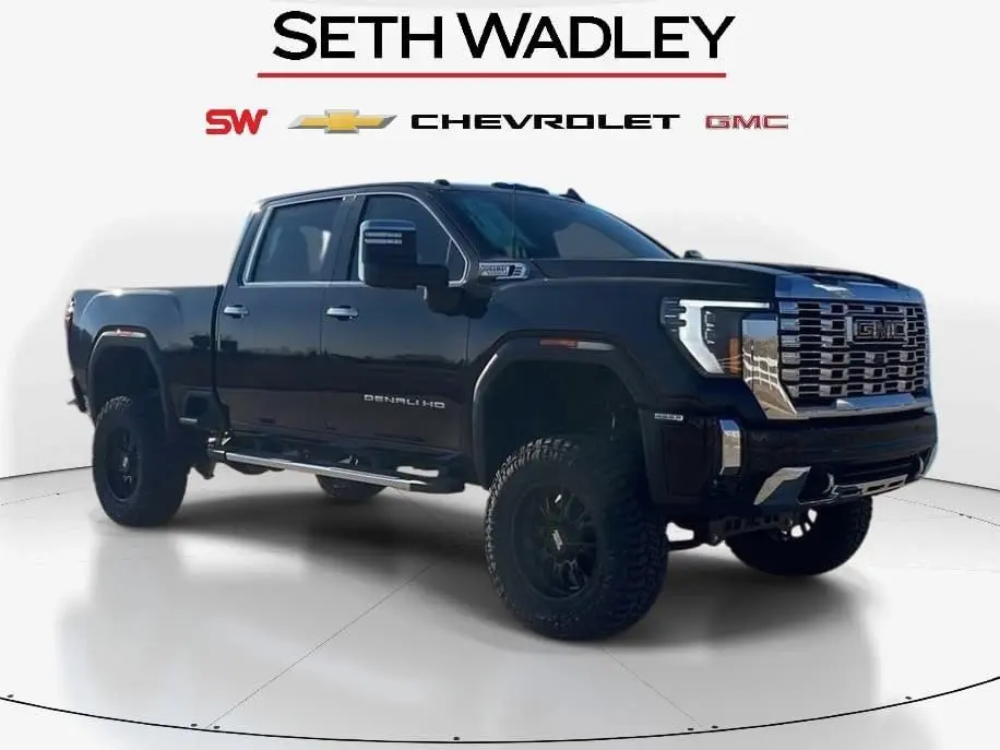 2025 GMC Sierra 2500HD Denali's photo