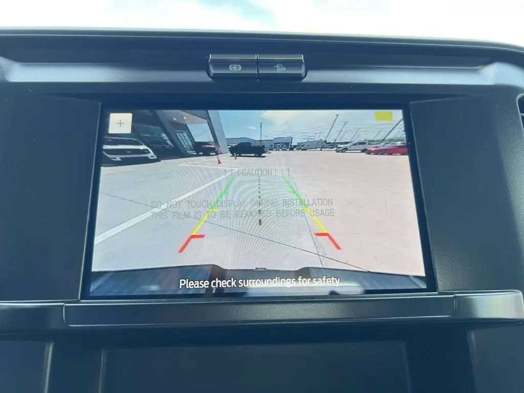 2025 Ford F-250 photo 16