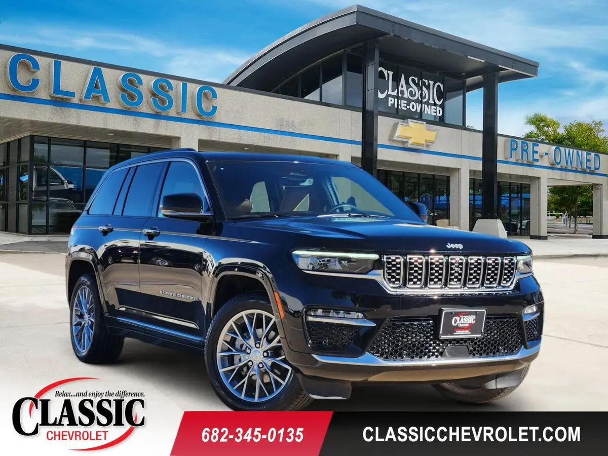 2025 Jeep Grand Cherokee Summit's photo