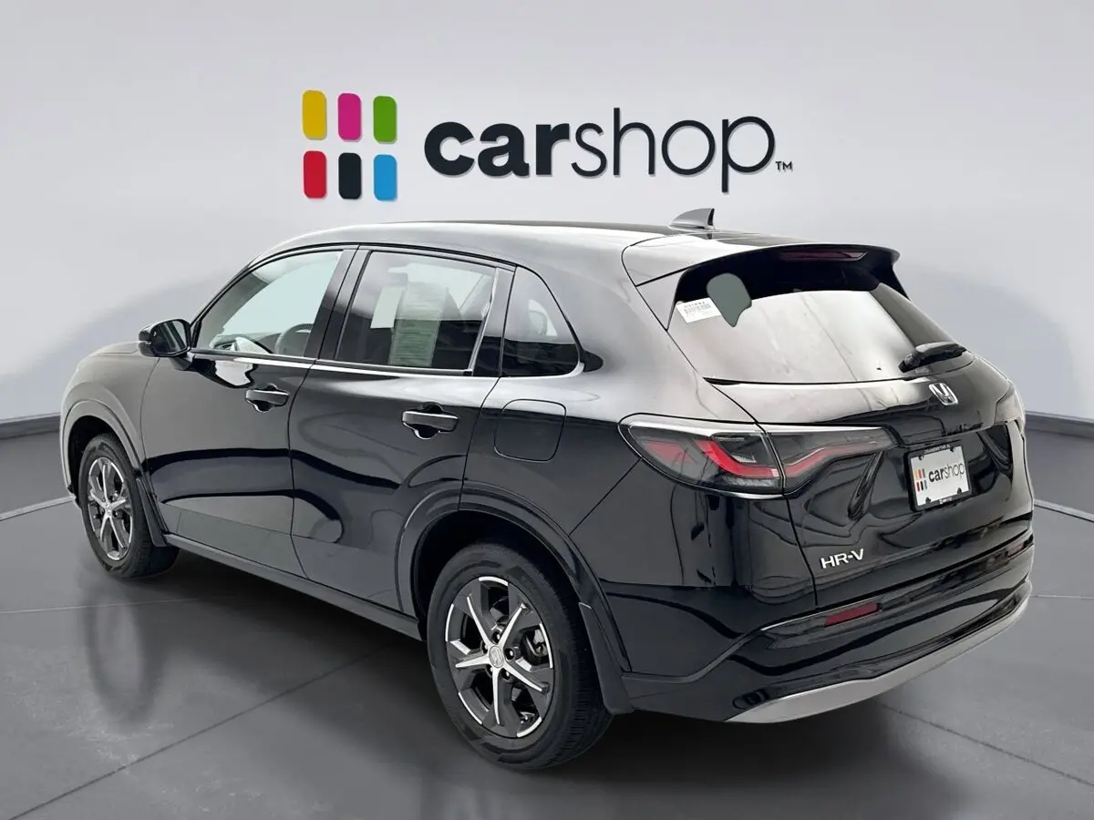 2025 Honda HR-V EX-L photo 2