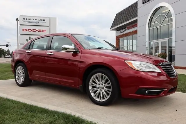 Used 2012 Chrysler 200 Limited with VIN 1C3CCBCB9CN175436 for sale in Aurora, OH