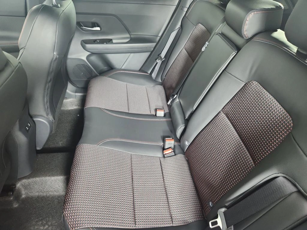 2026 Nissan KICKS SR AWD - Photo 11