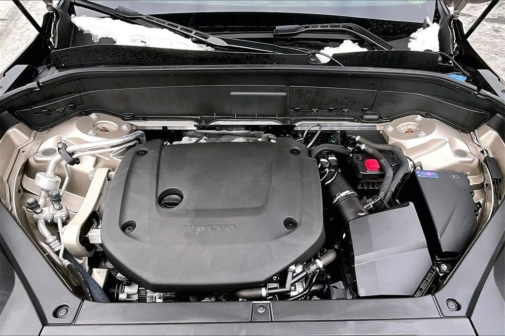 2023 Volvo - image 31