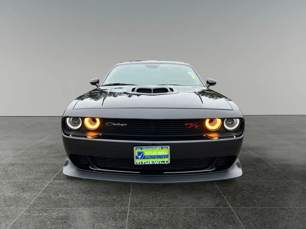 2021 Dodge Challenger R/T Scat Pack Widebody photo 2