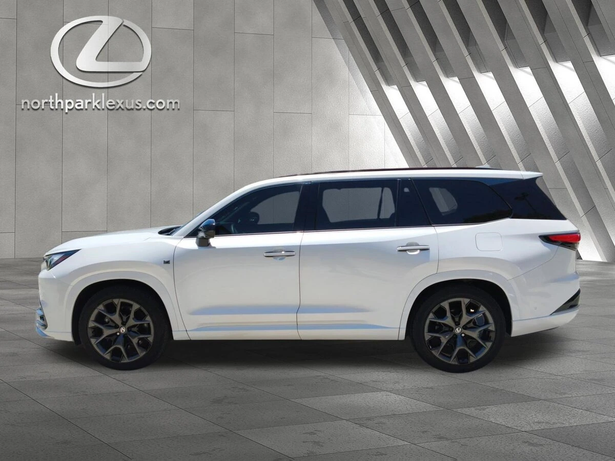 2026 Lexus TX 500h 500h F Sport Premium's photo