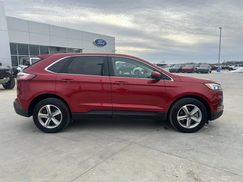 Used 2021 Ford Edge SEL with VIN 2FMPK4J9XMBA56993 for sale in Clay Center, KS