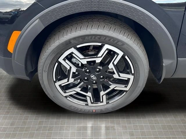 2026 Hyundai Santa Cruz Limited - Photo 16