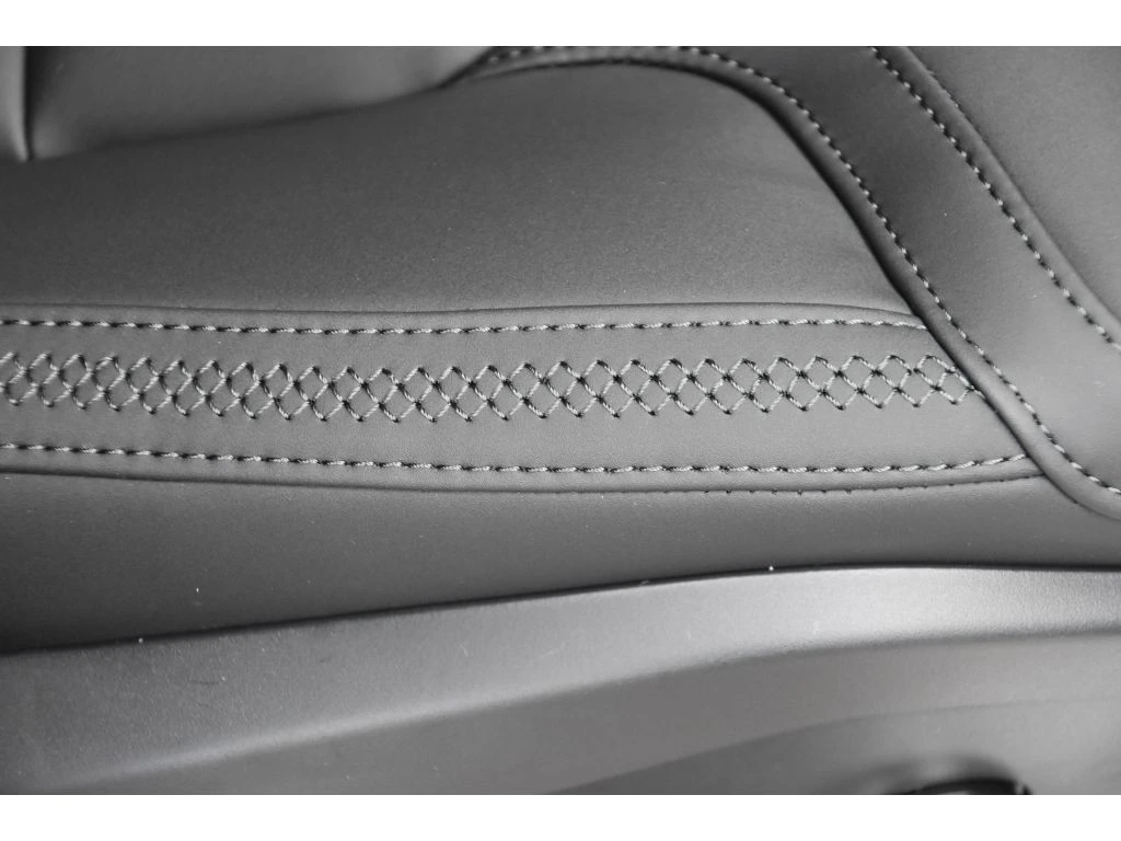 2026 Volvo - image 30