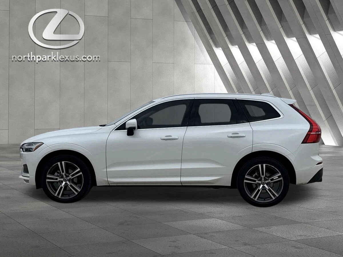 2021 Volvo XC60 Momentum