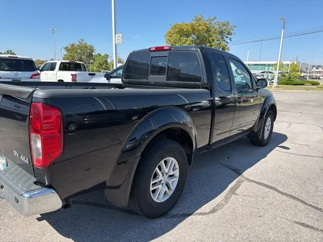 2019 Nissan Frontier SV photo 2