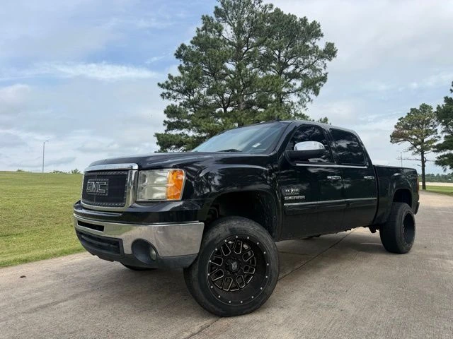 2010 GMC Sierra 2WD Crew Cab SLE SWB's photo