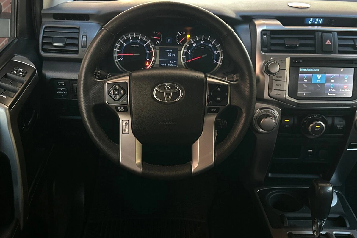 2019 Toyota 4Runner SR5 - Photo 14