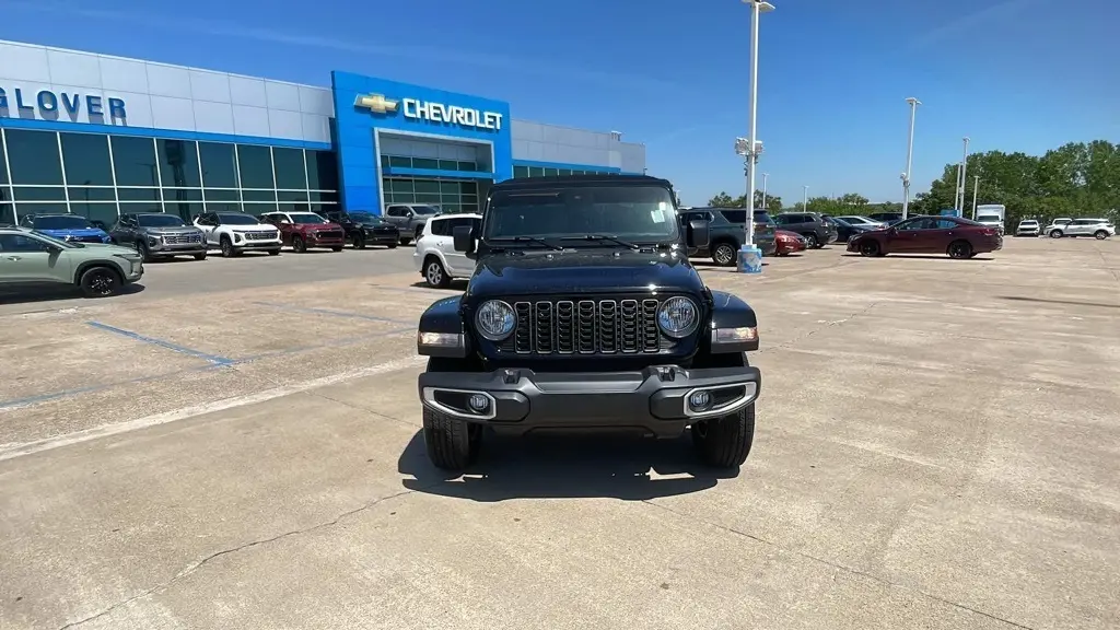 Used 2024 Jeep Gladiator Sport S with VIN 1C6HJTAG7RL118997 for sale in Tulsa, OK