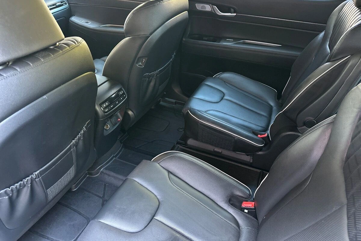 2023 Hyundai Palisade Limited - Photo 12