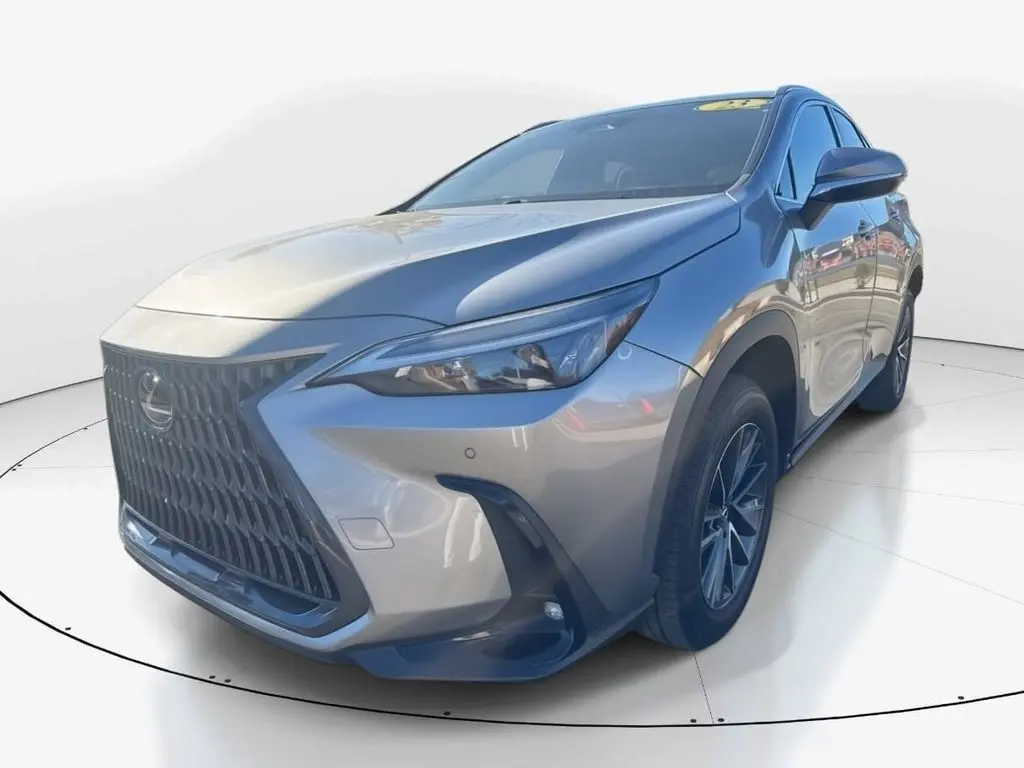 2023 Lexus NX 350's photo