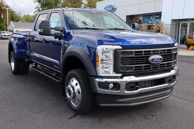 2026 Ford F-450 photo 2