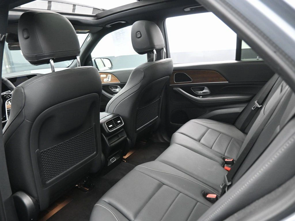 2025 Mercedes-Benz GLE GLE450E - Photo 35
