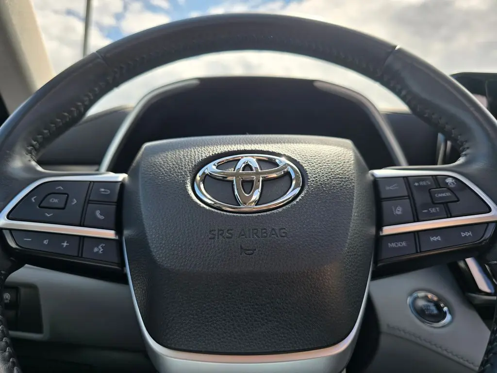 2023 Toyota Highlander Limited Platinum XLE XSE photo 23
