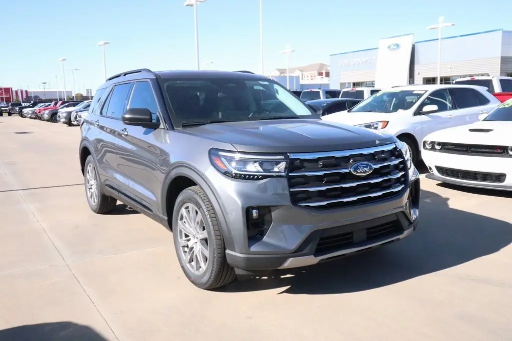 2026 Ford Explorer Active's photo
