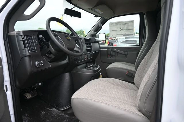 2026 Chevrolet Express Cargo Work Van - Photo 11