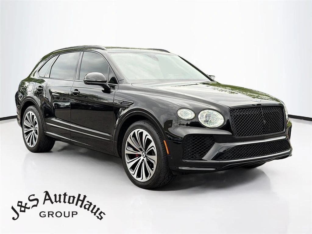 2021 Bentley Bentayga V8's photo