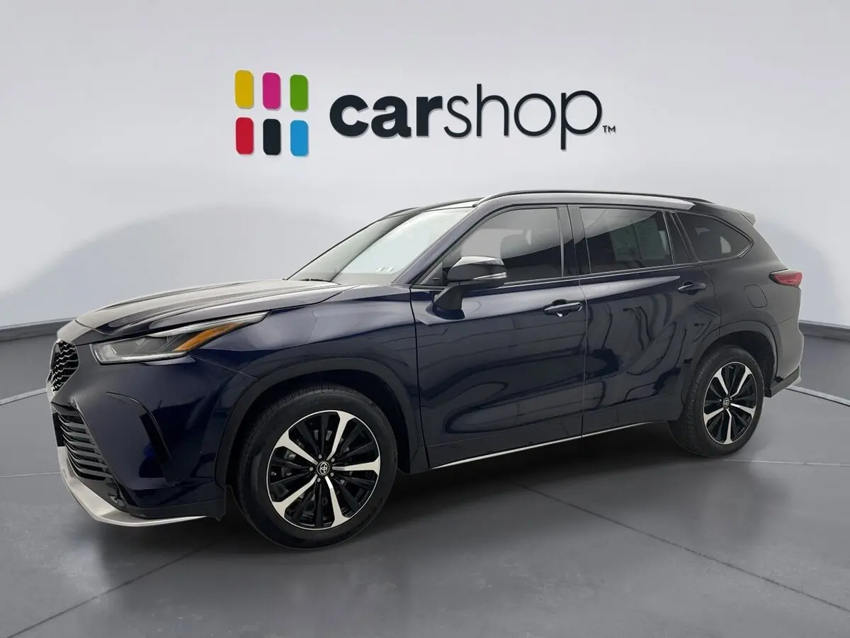 2022 Toyota Highlander XSE's photo