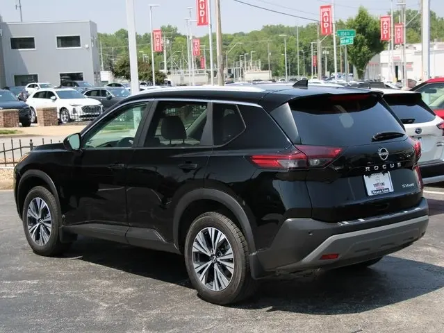 Used 2023 Nissan Rogue SV with VIN 5N1BT3BB0PC884848 for sale in Kansas City