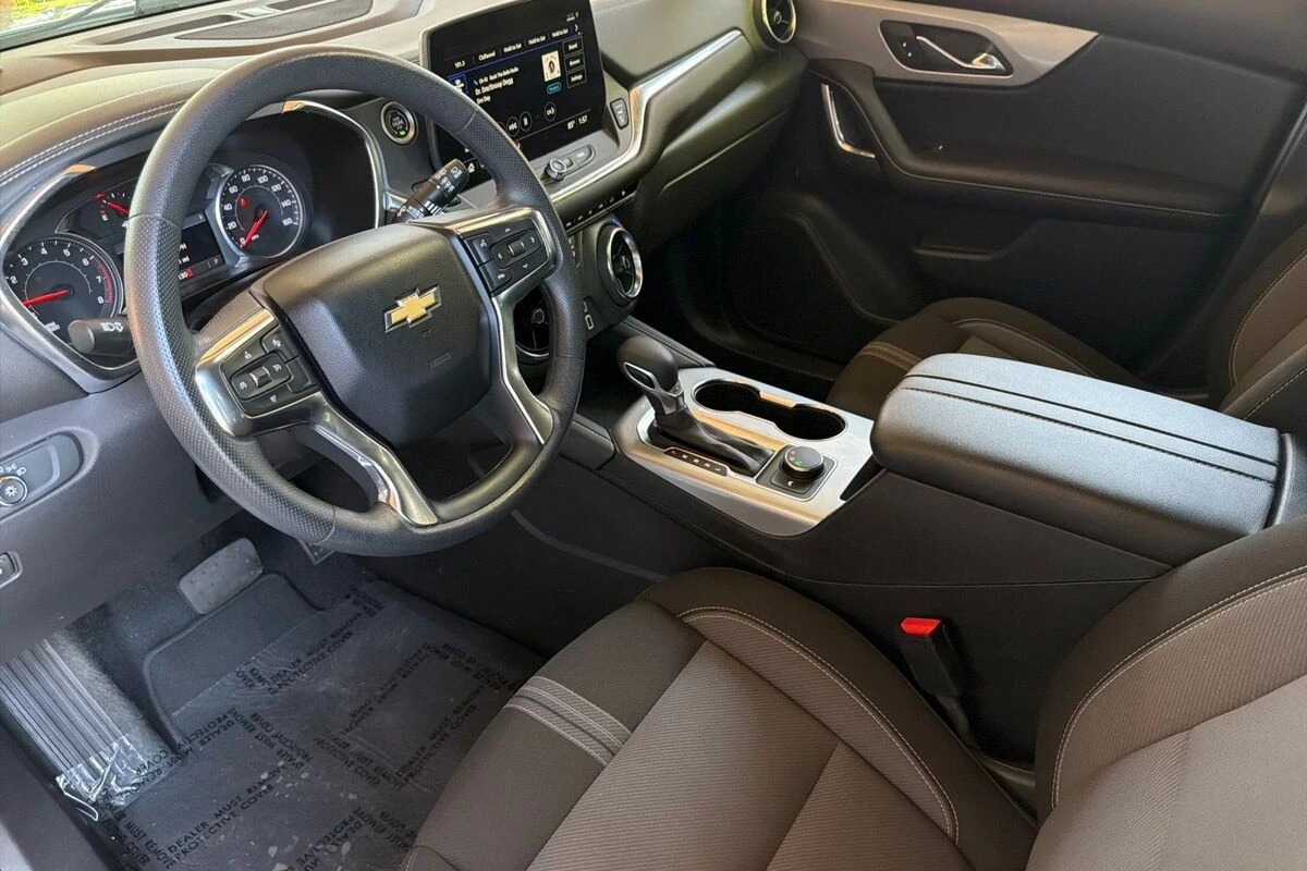 2025 Chevrolet Blazer 2LT - Photo 10
