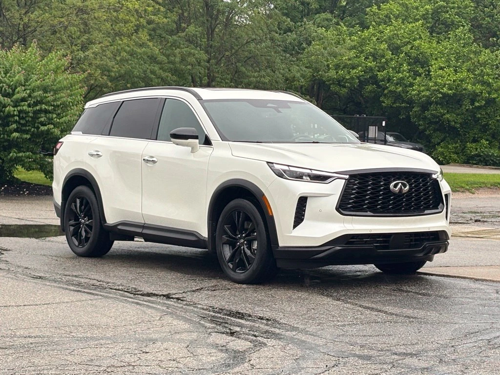 2025 INFINITI QX60 LUXE