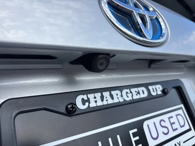 2017 Toyota Prius Four photo 5